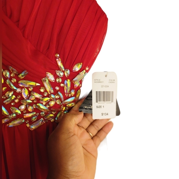 City Triangles Red one-shoulder maxi dress size Junior 1 - Picture 3 of 7